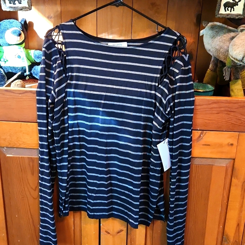 BAILEY / 44 ladies size Large blue and grey striped rowboat top long sleeve